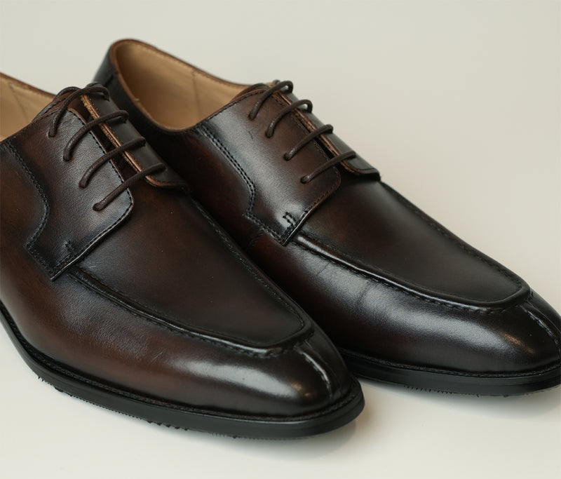 Capri, a vintage brown tanned laced formal dress shoe blending Italian style with modern sophistication. Now at The Butler Sri Lanka.