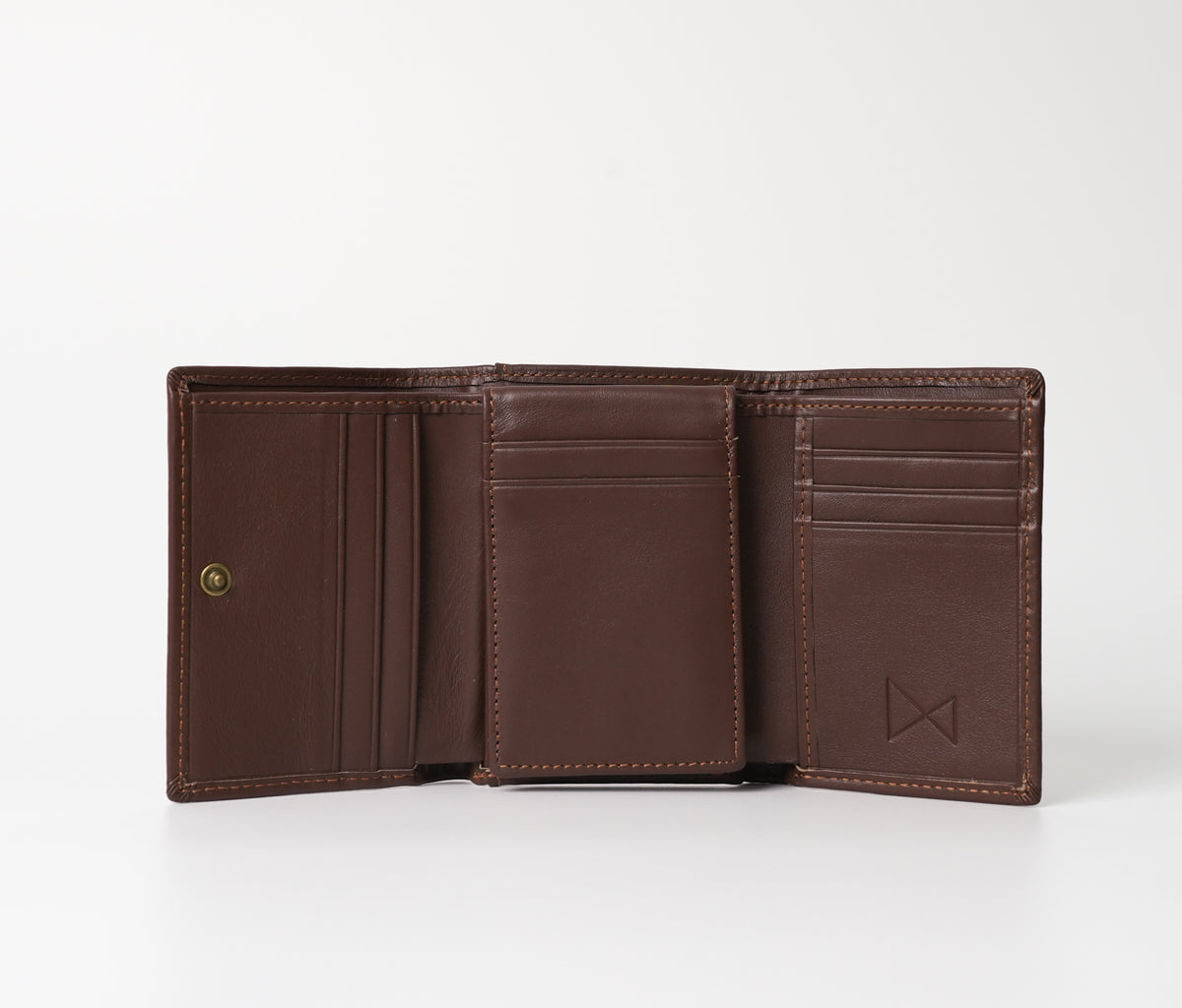 Franz Brown Tri-Fold Wallet in full-grain leather, with 11 card slots, 2 transparent slots, and 2 cash compartments. Slim & elegant.